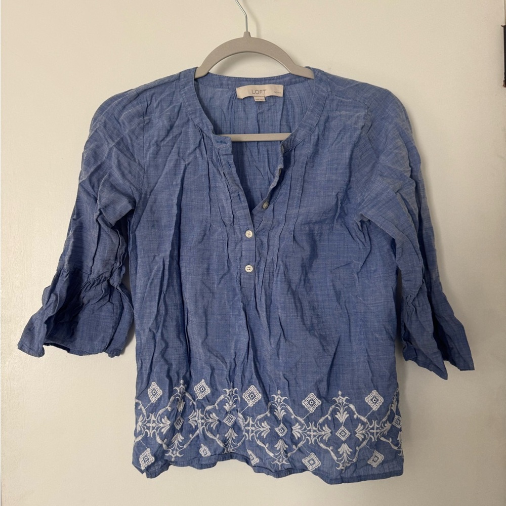 LOFT Blue Embroidered Women's Top